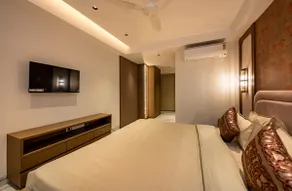 Auraa Premium Suitess:The Grand 3BR unit, Gariahat - Image 2