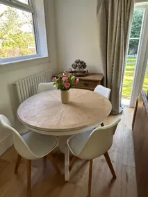 Secluded and sunny guest suite - Image 3