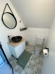 Beautiful duplex with forest view - Image 3