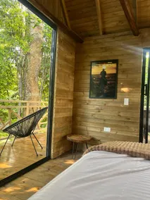 Luxury riverfront cabin - Image 4