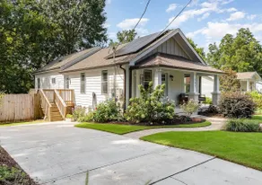 Stylish Pet Retreat Near Downtown - Image 2
