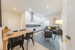 Apartamentos de Juan, Apartment with queen bed. - Image 2