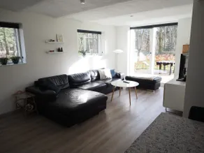 Childfriendly home in the woods - Image 5