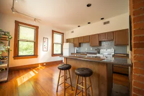 Home w/2 Apts-OTR, UC, Downtown - Image 5