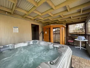 Classy Craftsman-Heart Of Town/Hot Tub-Fast WiFi - Image 4