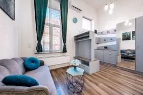 Central Boutique Studio - Image 4