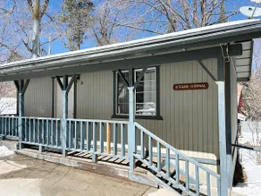 Jacuzzi Skylight Cabin No.18 - Image 2