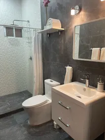Apartment home in the center. - Image 5