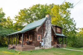 Rippling Waters Retreat | Riverfront Rustikke Cabin i Townsend, TN - Image 2
