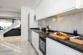 Townhouse in Benalmadena Pueblo - Image 2