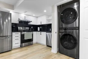 Seven Wonders: Premium Apt 2B/1B, 5G, Parking! - Image 4