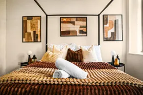 City Centre 1BR | Walk To Transport & Dining - Image 5