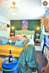 4-Bedroom Garden Oasis – Tranquil Philly Retreat - Image 4
