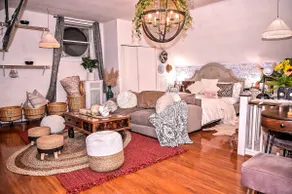 4-Bedroom Garden Oasis – Tranquil Philly Retreat - Image 3
