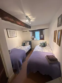 3 Story Spacious Cottage - Image 5