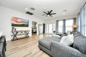 Boardwalk Bungalow Family Fun for All - Sleeps 10 - Image 3