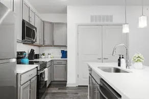 Stylish Stay | Near Everything! - Image 3