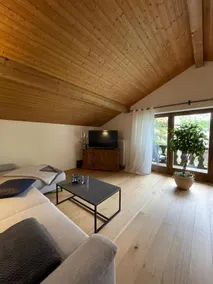 Alpine apartment in the attic - Image 3