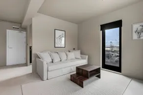 Apartment by the sea in the heart of Hafnarfjörður - Image 4