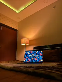 RaoStays 1100sqft 3BHK spacious flat - Soma - Image 4