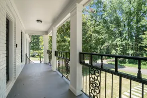 Cozy Home in Lilburn - Image 4