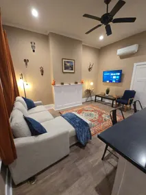 The Henry Lofts Unit 3 - 'The Sunset Suite' - Image 4