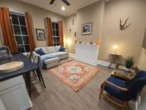 The Henry Lofts Unit 3 - 'The Sunset Suite' - Image 2