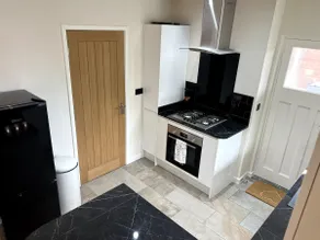 3 Bed House in Honeywell - Image 3