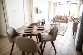 Luxury Apartment - City Views - Image 2