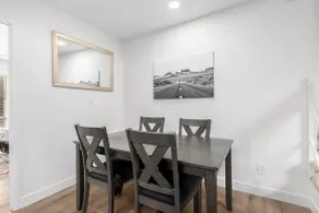 Exceptional community! Biltmore/Arcadia location. Impeccable! King Bed! - Image 5