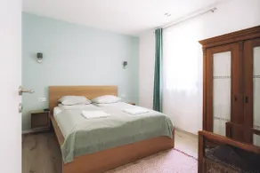 Menta Guesthouse - Image 4