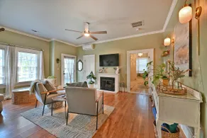 Charming 2BR Carriage House Outside Jacksonville - Image 4