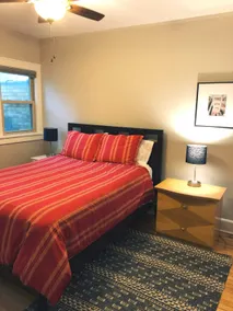 Large 2br Urban Retreat-Minutes To Milwaukee Fun! - Image 5