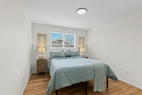 Gorgeous 4br2ba Luxury Home - Image 3