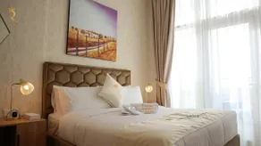 Jupiter Gem 1BR | Chic Urban Retreat - Image 2
