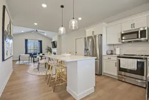 Zou Lodge - Modern 3BR With King Beds Near Mizzou - Image 4