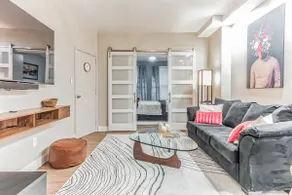 Pet-Friendly Apt. Fenced yard. Private Parking - Image 2