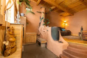Off-Grid Cottage at Granny Flats - Image 4