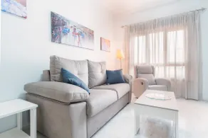 LuxSevilla, Apartment with double bed and sofa bed. - Image 2