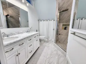 Elegant Family Haven - Image 4