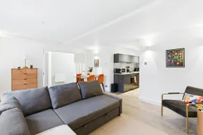 Bright Penthouse in Clerkenwell | Private Terrace - Image 3