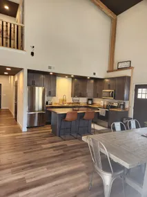 Lake House Getaway - Image 4