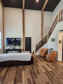 Lake House Getaway - Image 3