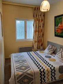 Large quiet 3-room apartment - Image 4