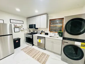 Luxury Urban Loft 3Bed|2BA nearNYC MetLife+Parking - Image 4