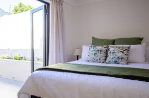 Quiet Safe, Spacious near Airport, UCT, Hospitals - Image 2