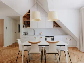 Lakeside apartment with sauna - Image 4