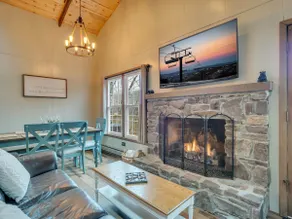 Beech Mnt Lodge - Hot Tub / Game Room / Fire Pit - Image 4