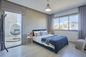 Family-Friendly 3BR with Garden and Outdoor Space - Image 3