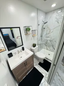 Luxe Haven Private Room! 1 Bed - Image 3